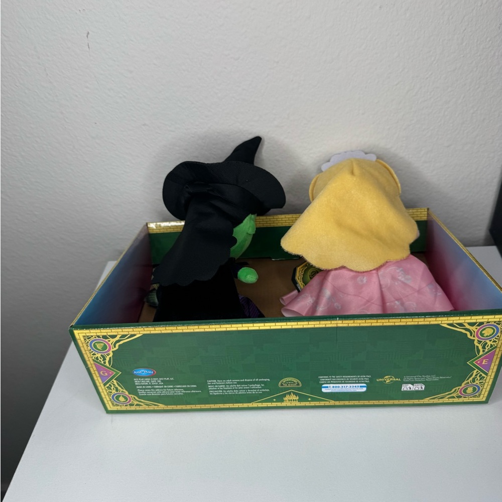 Wicked 10’Plush Elphaba Wicked Witch & Glinda The Good NEW with Display Box - Picture 4 of 8